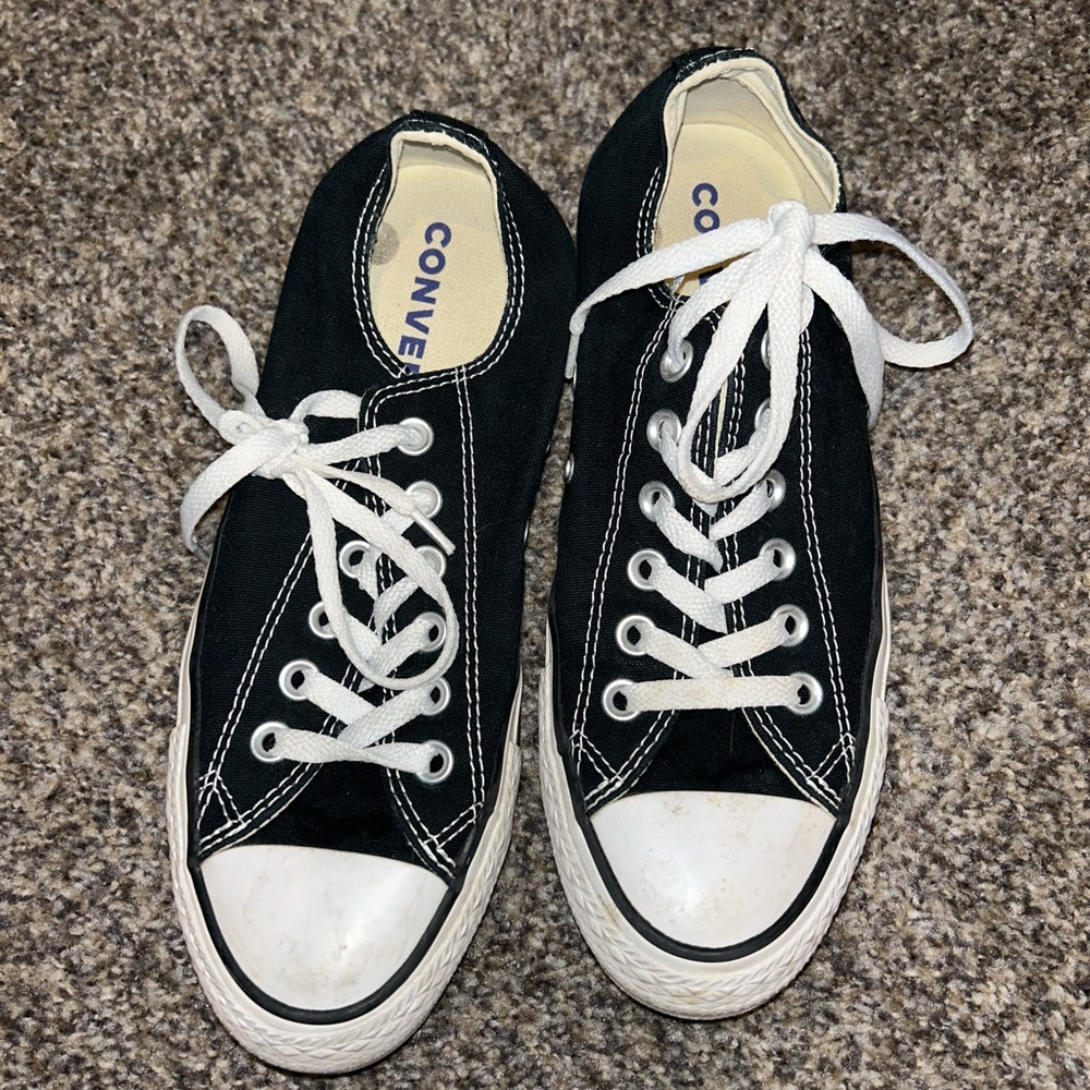 Black converse size 7.5 in women